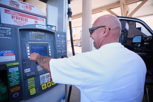 U.S. average diesel price passes US$6 a gallon for the first time, GasBuddy says