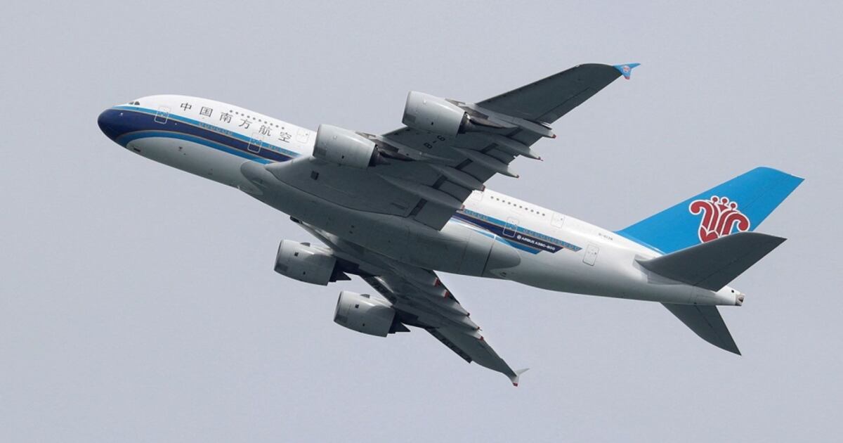 Chinese airlines order 95 Airbus jets with list price of US$17 ...