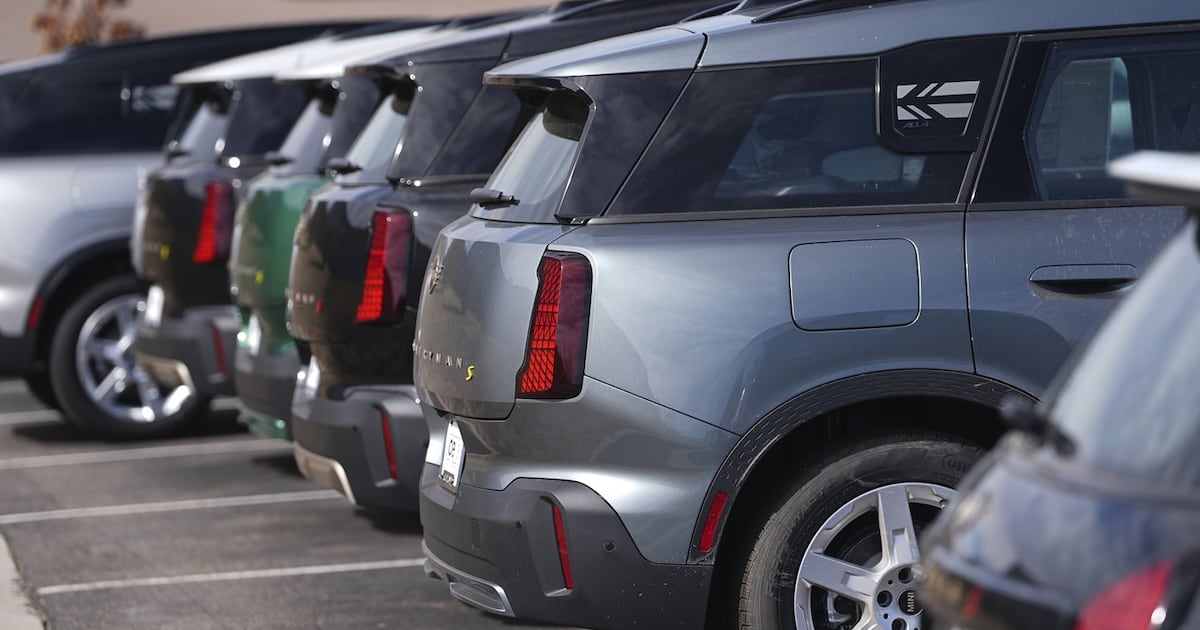 U.S. consumers remained cautious about spending last month as inflation ticked higher U.S. consumers remained cautious about spending last month as inflation ticked higher