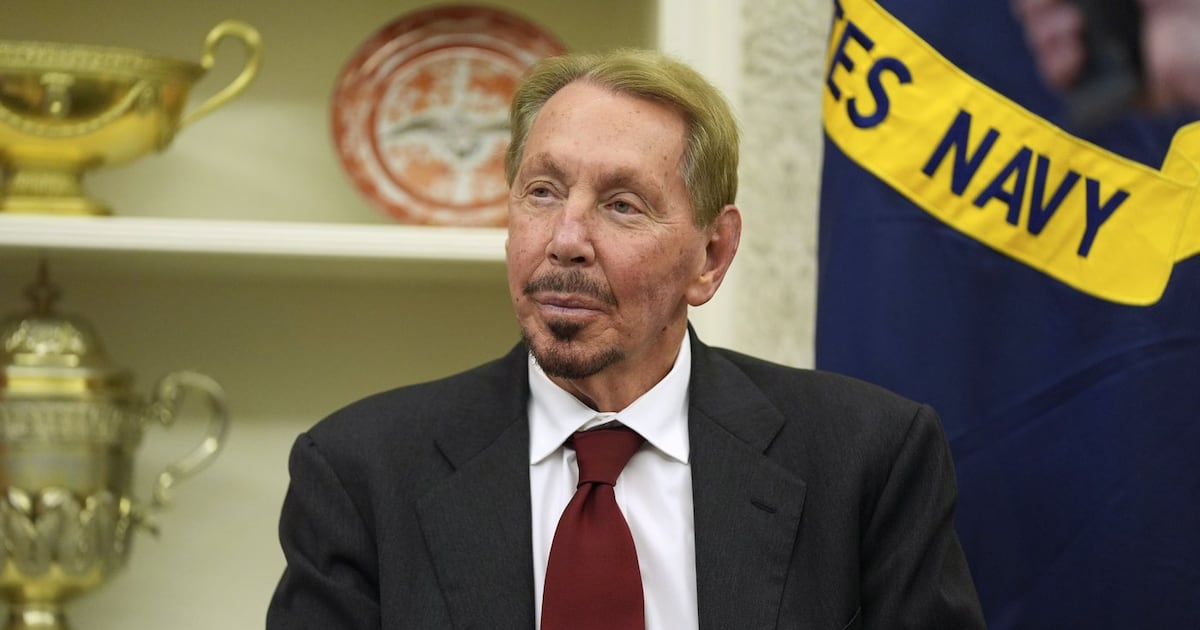 Oracle nears US$1 trillion valuation, Ellison edges toward richest-person ...
