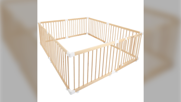 Health Canada warns parents to stop using this wooden playpen gate