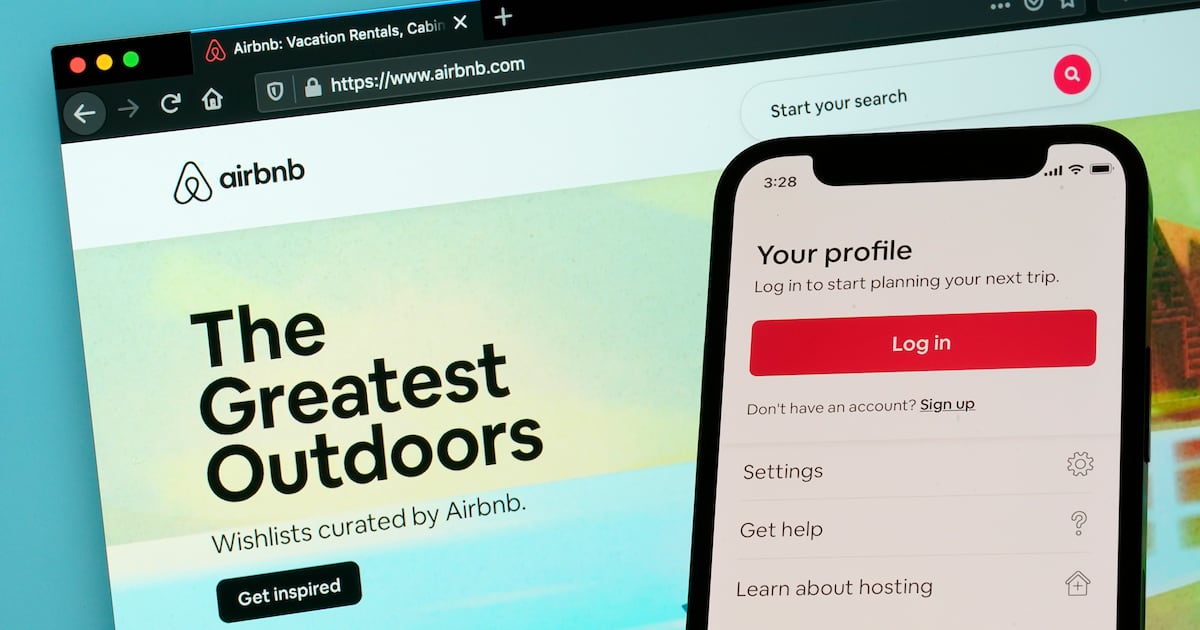 Airbnb hits four-year high as annual revenue forecast raised