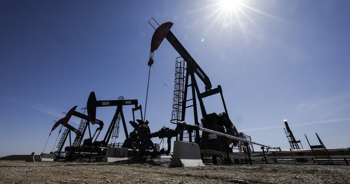 Economists pour cold water on recession talk after Canada’s economy stalls in Q1