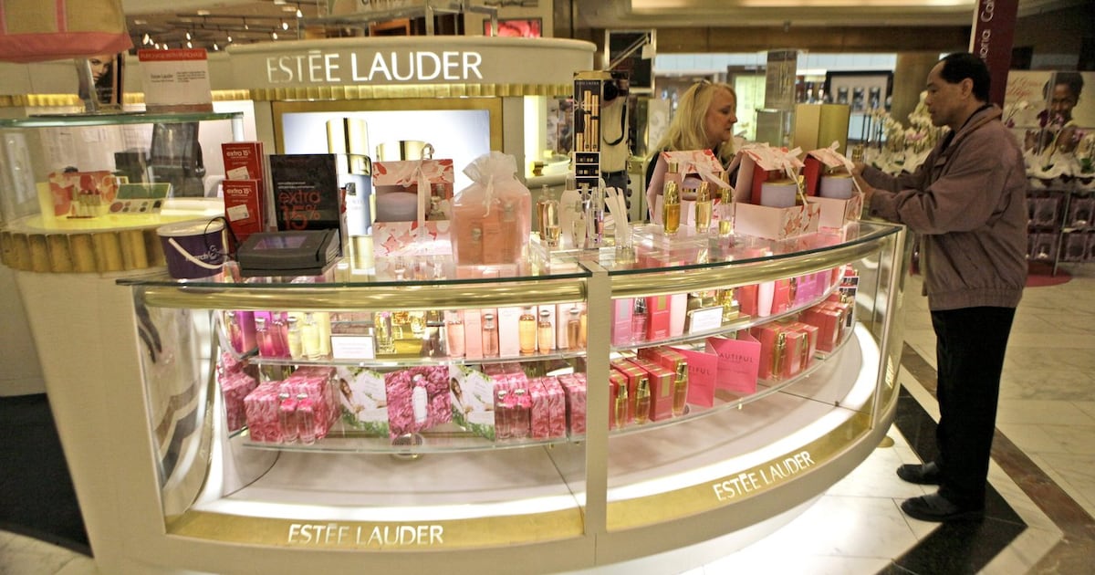 Estée Lauder prognostiziert starken Jahresgewinn dank anhaltend hoher ...