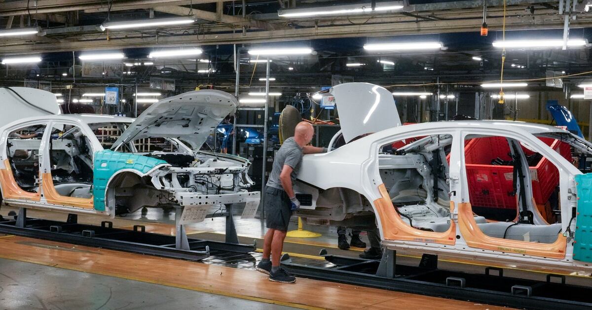 Stellantis verlagert die ursprünglich für das Werk in Brampton vorgesehene ...