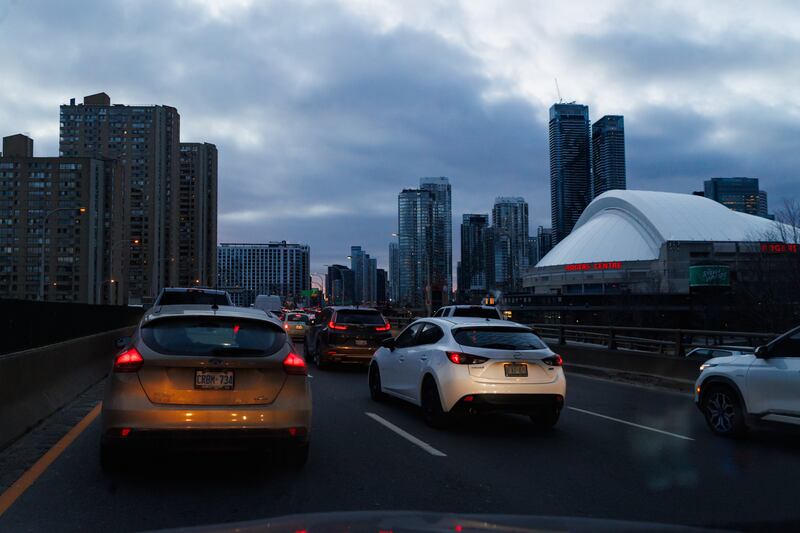 Crowded streets expected this weekend with Blue Jays at the World Series, Raptors playing