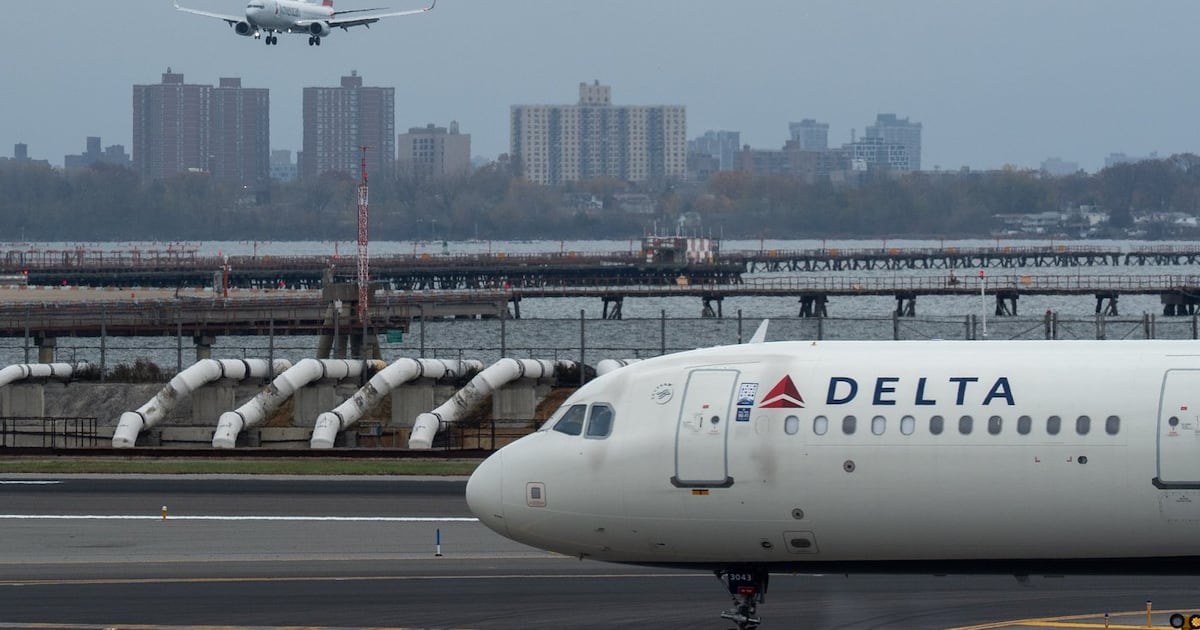 Delta Air cuts profit forecast as US$6 billion fuel-cost surge outweighs ...