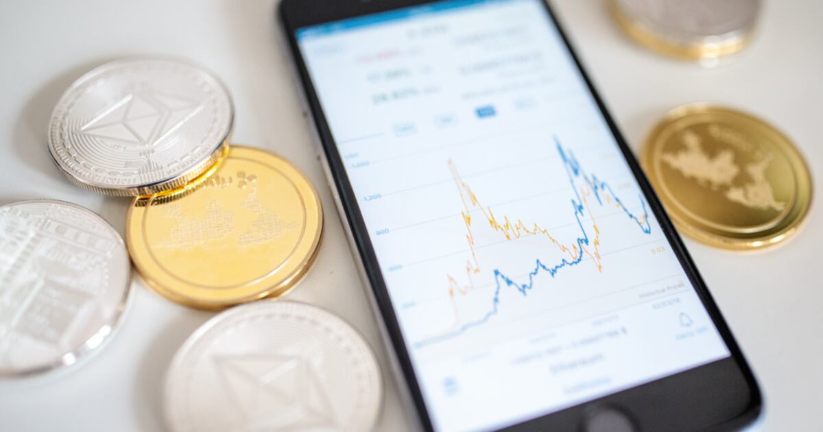 Regulator moves to allow investment dealers to offer basic advice to DIY investors Regulator moves to allow investment dealers to offer basic advice to DIY investors