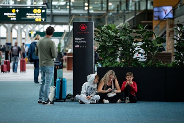 Air Canada failed to offer refunds or rebooking, fined more than $400K, regulator says