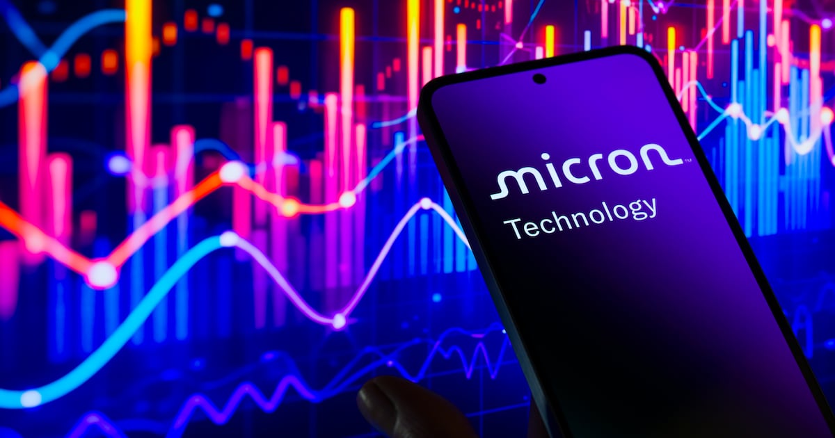 Micron Surges: AI Demand Extends Chip Shortage