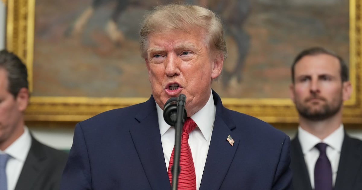 Trump embraces data centers as they mark U.S. midterms debates