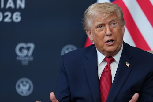 Trump threatens to go back to ‘dropping bombs on their head’ if Iran doesn’t ‘behave’