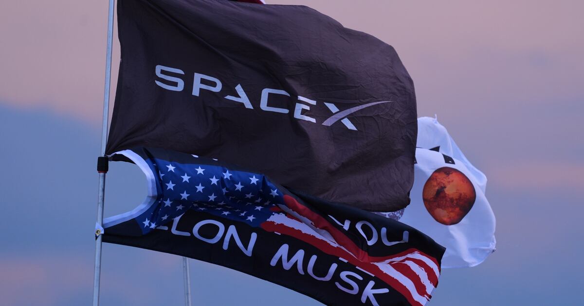 SpaceX Q2 revenue beats estimates