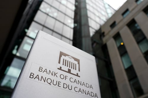 Bank of Canada holds rate at 2.25% amid stalled U.S. trade talks